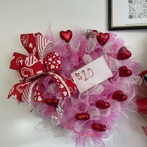 Small pink and red heart shaped wreath
